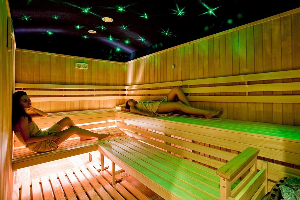 Hotel Malinowy Dwor Medical 4*